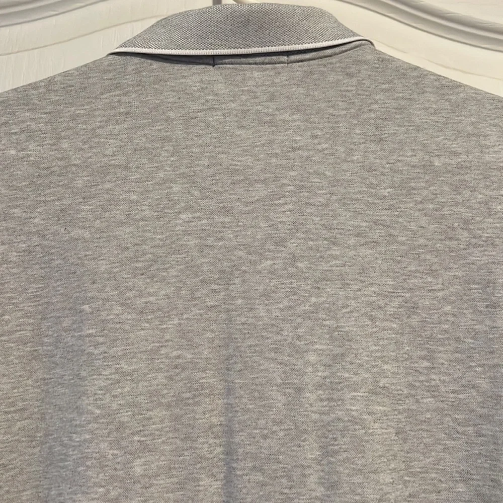Polo by Ralph Lauren Light Grey Size Medium short sleeved shirt